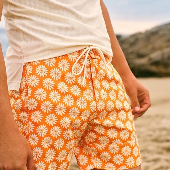 Outdoor Voices Men's Solarcool 6" Beach Boardshort in Apricot Floral - Picture 2 of 9